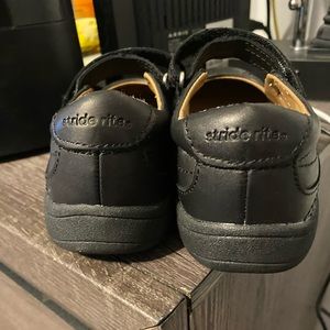 Girls school shoes size size 13.5 extra wide (NEW!) Stride Rite